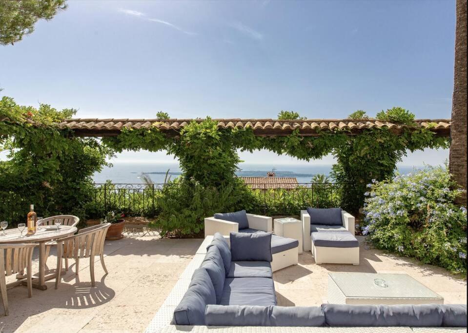 Le Castel Rose Super Cannes, Face Aux Iles De Lerins Vallauris Exterior foto