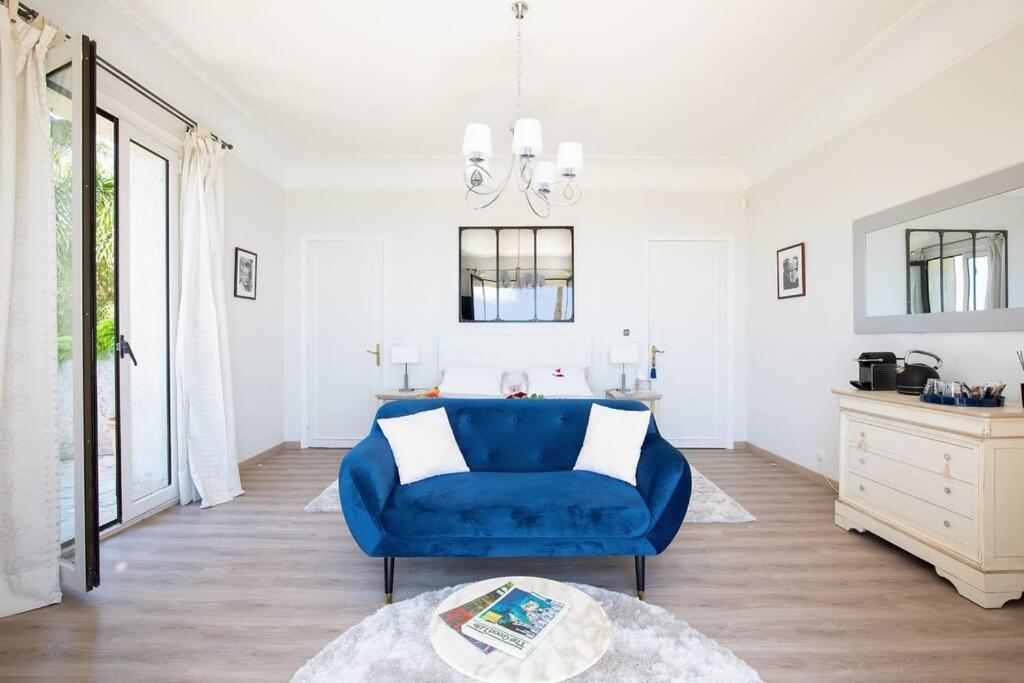 Le Castel Rose Super Cannes, Face Aux Iles De Lerins Vallauris Exterior foto