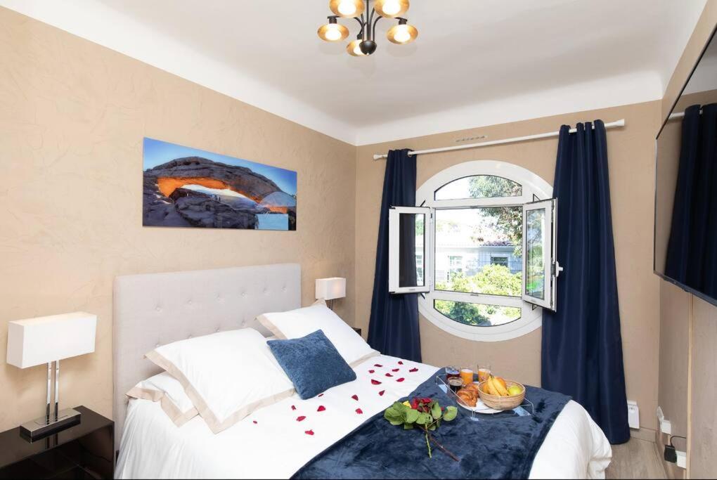Le Castel Rose Super Cannes, Face Aux Iles De Lerins Vallauris Exterior foto